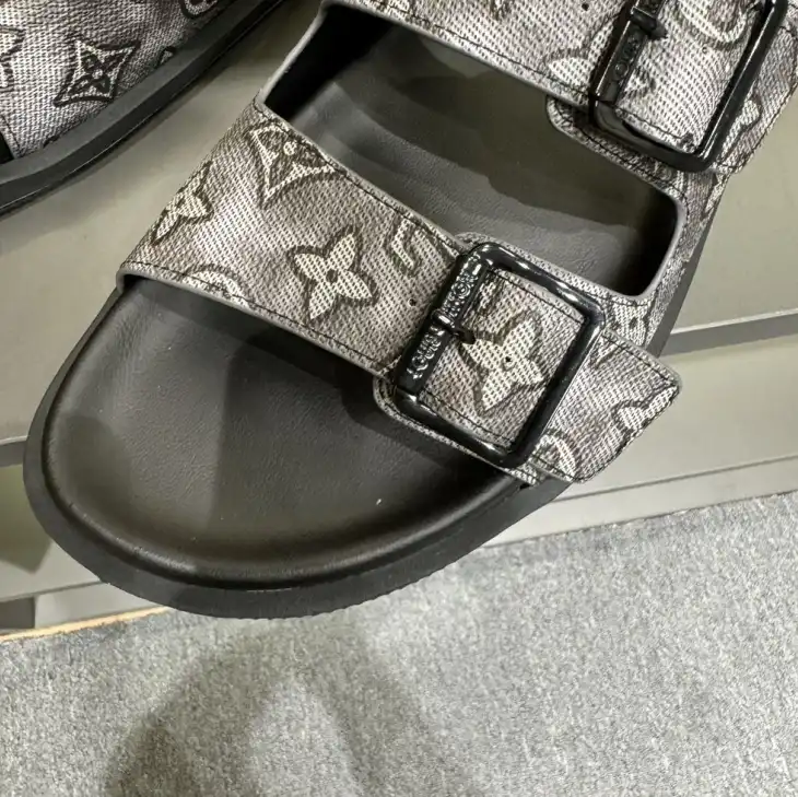 hype Christian Dior Slippers