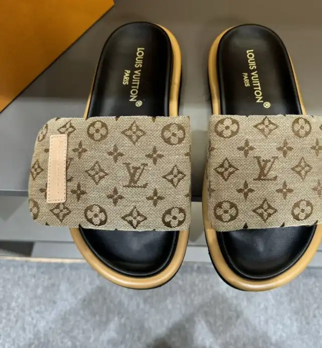 hype LV Slippers