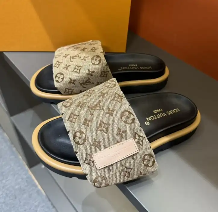 hype LV Slippers