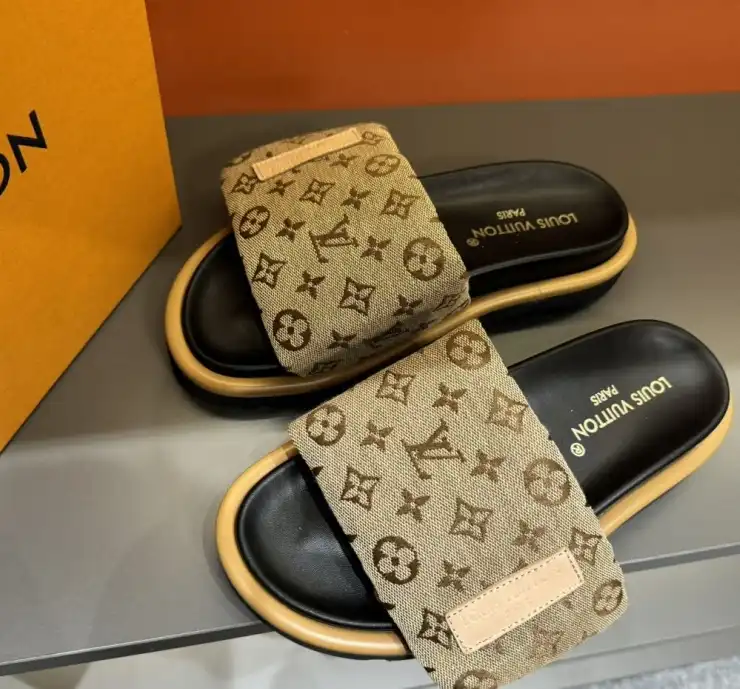 hype LV Slippers