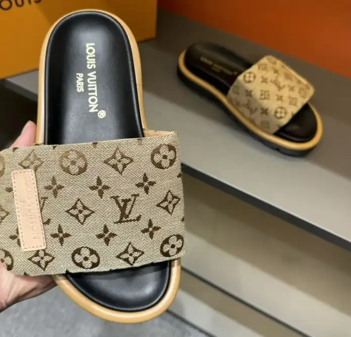 hype LV Slippers