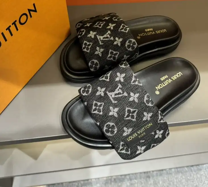 hype LV Slippers