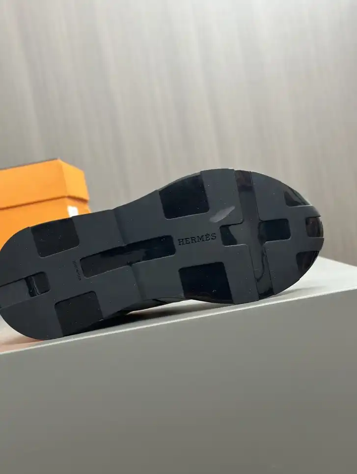 hype Hermes Sneakers