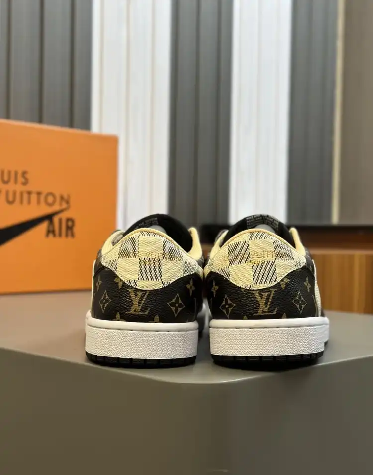 hype Louis Vuitton Sneakers