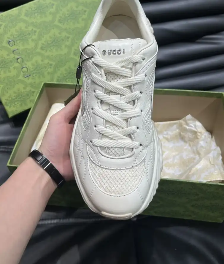 hype Gucci Sneakers