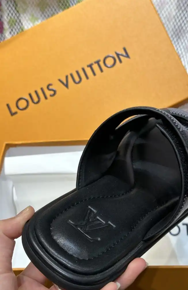 hype LV Slippers