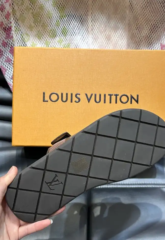 hype LV Slippers