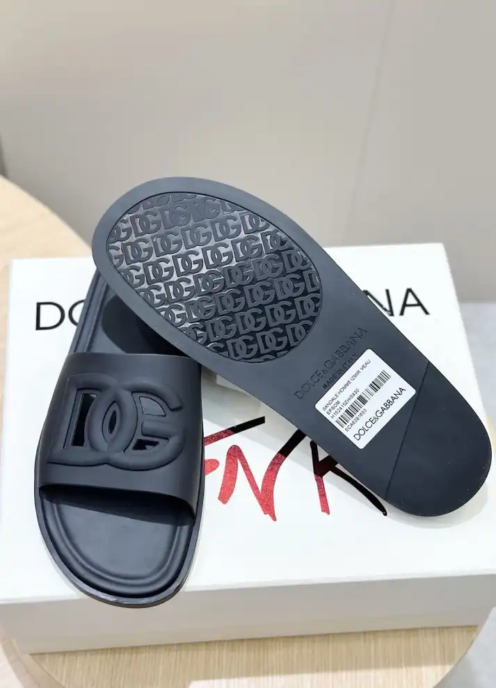 hype Dolce & Gabbana Slippers