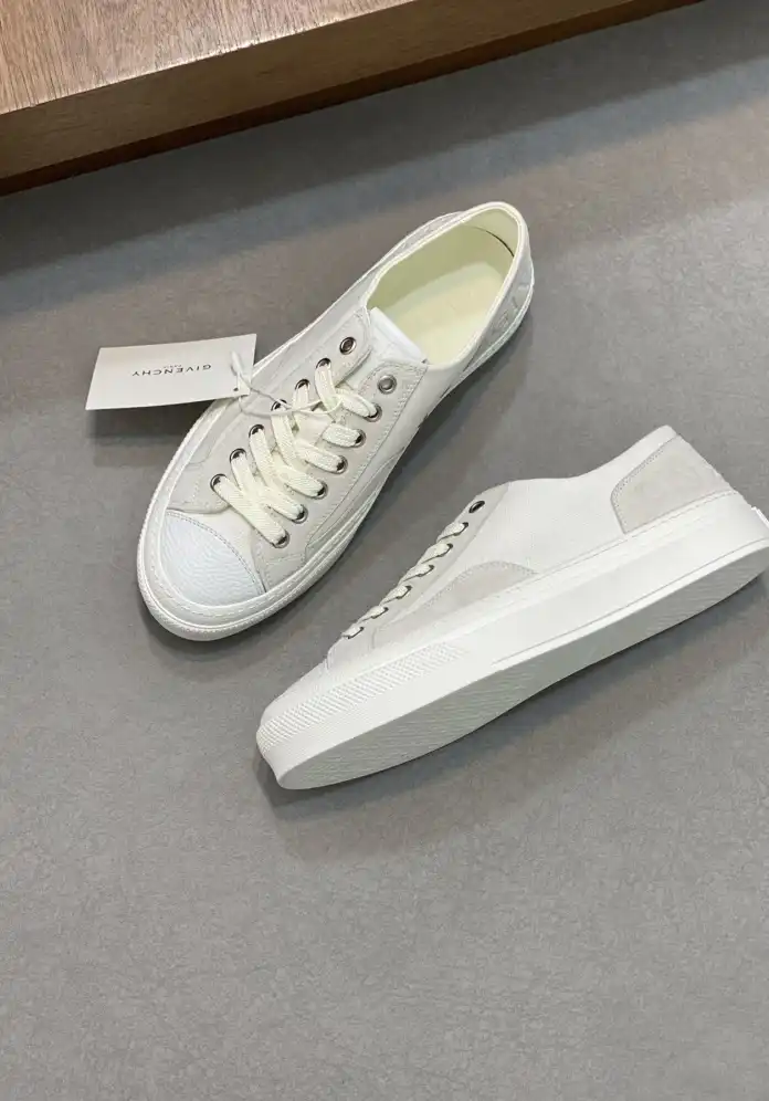 hype Givenchy Sneakers