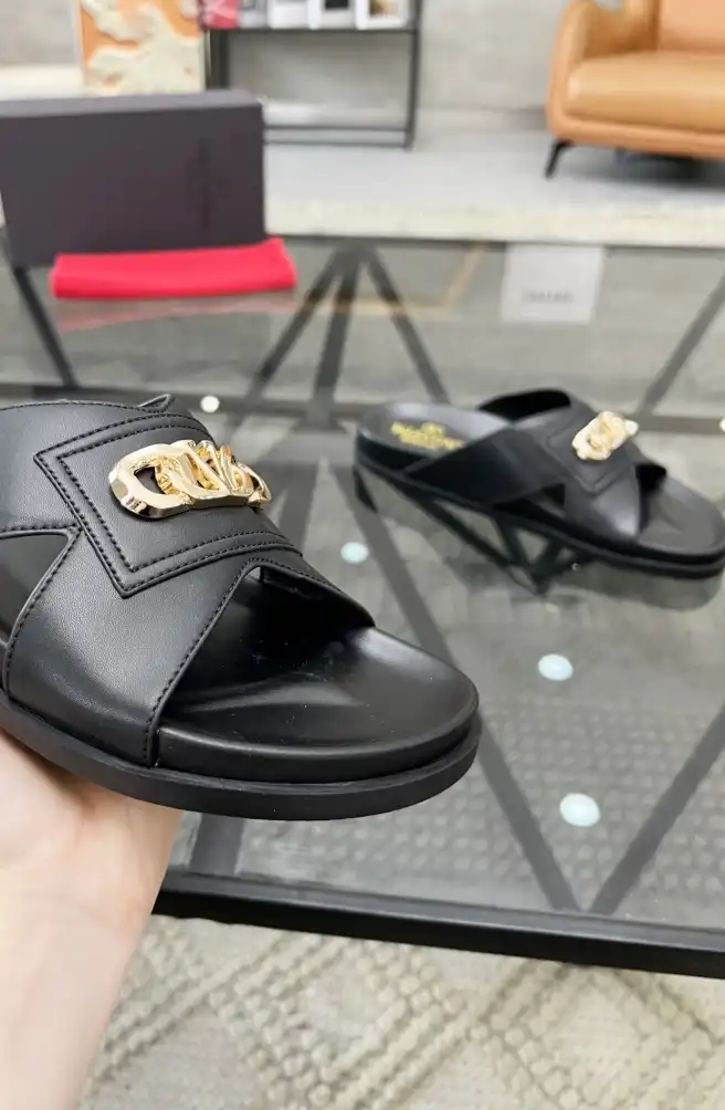 hype Hermes Slippers