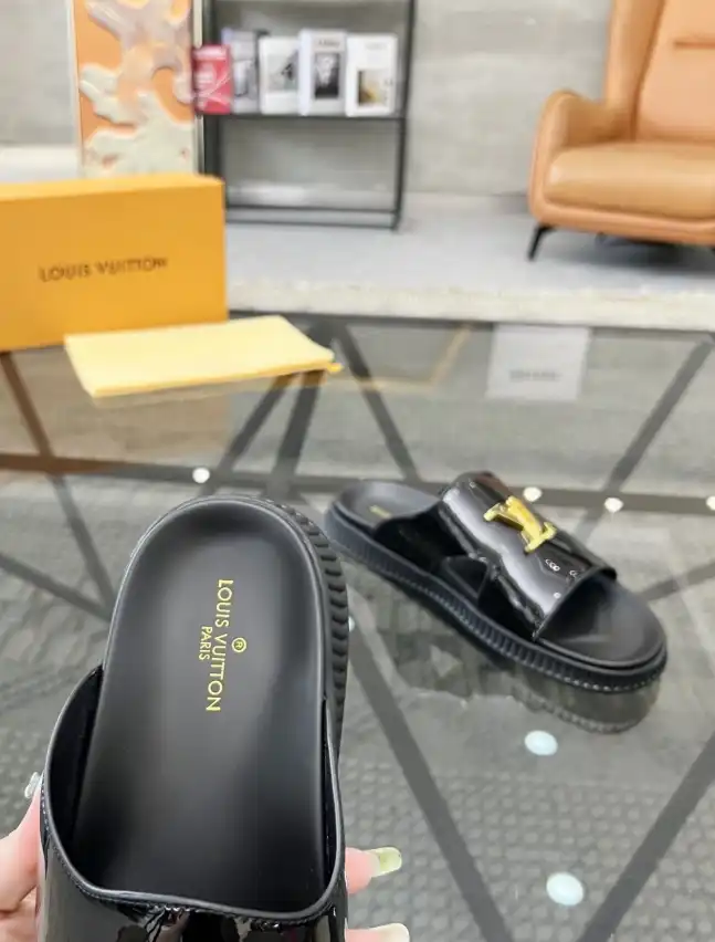 hype LV Slippers