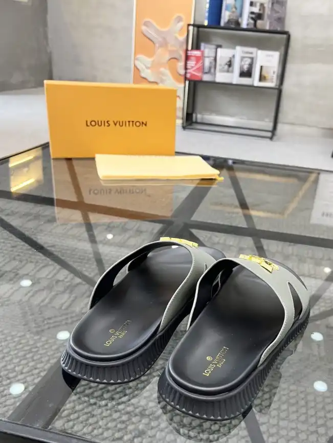 hype LV Slippers