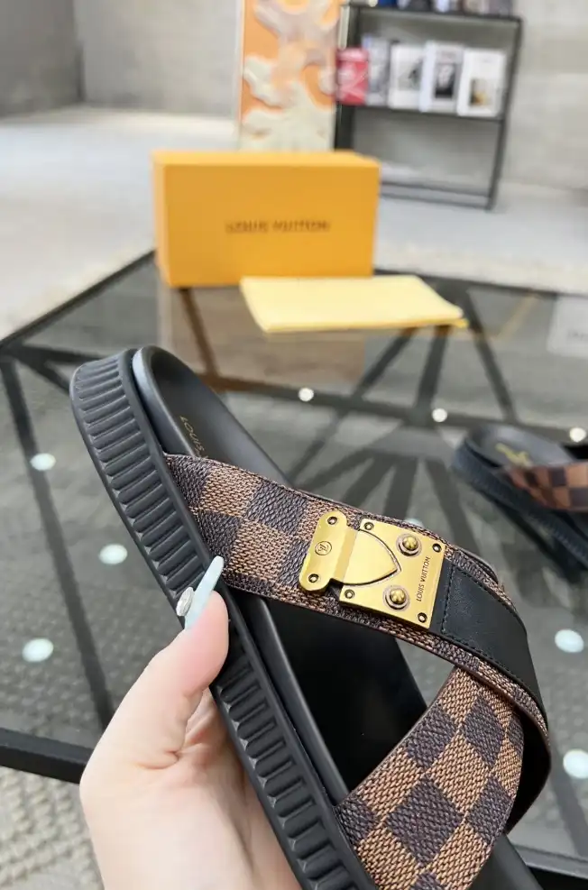 hype LV Slippers