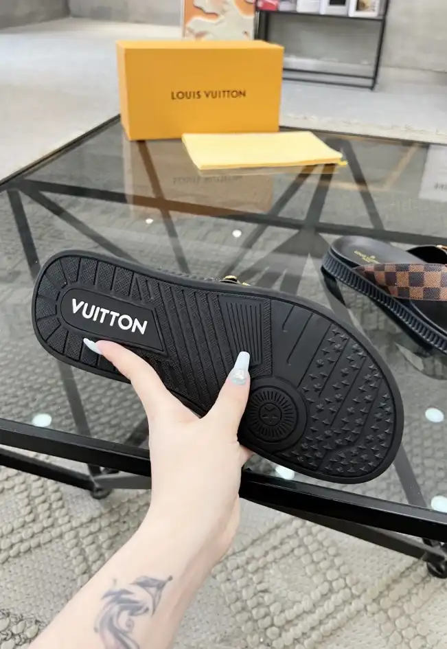 hype LV Slippers