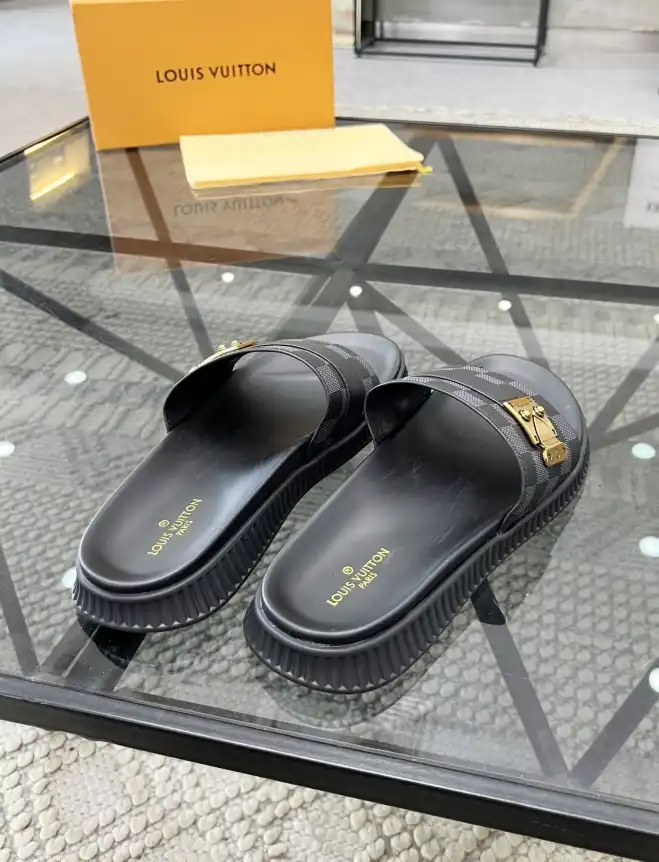 hype LV Slippers