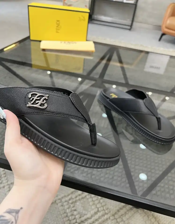 hype Fendi Slippers