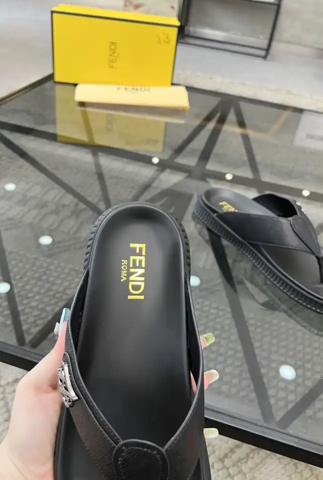 hype Fendi Slippers