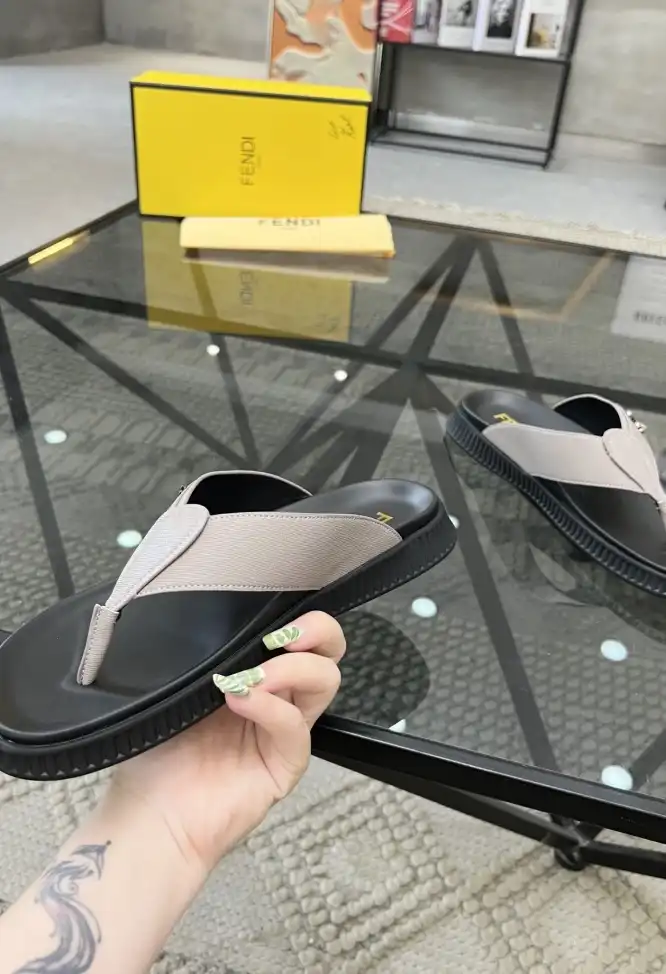 hype Fendi Slippers