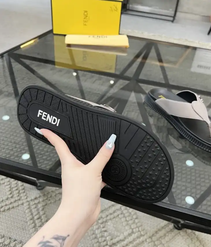 hype Fendi Slippers