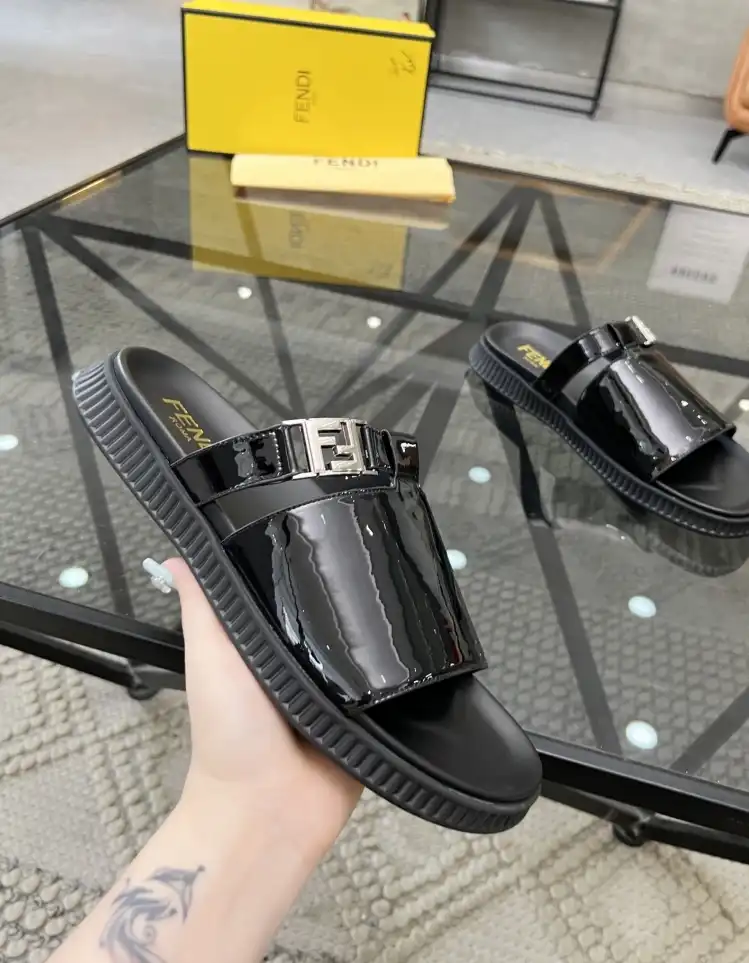 hype Fendi Slippers