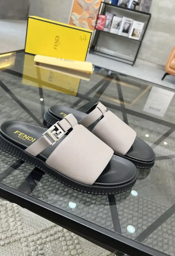 hype Fendi Slippers