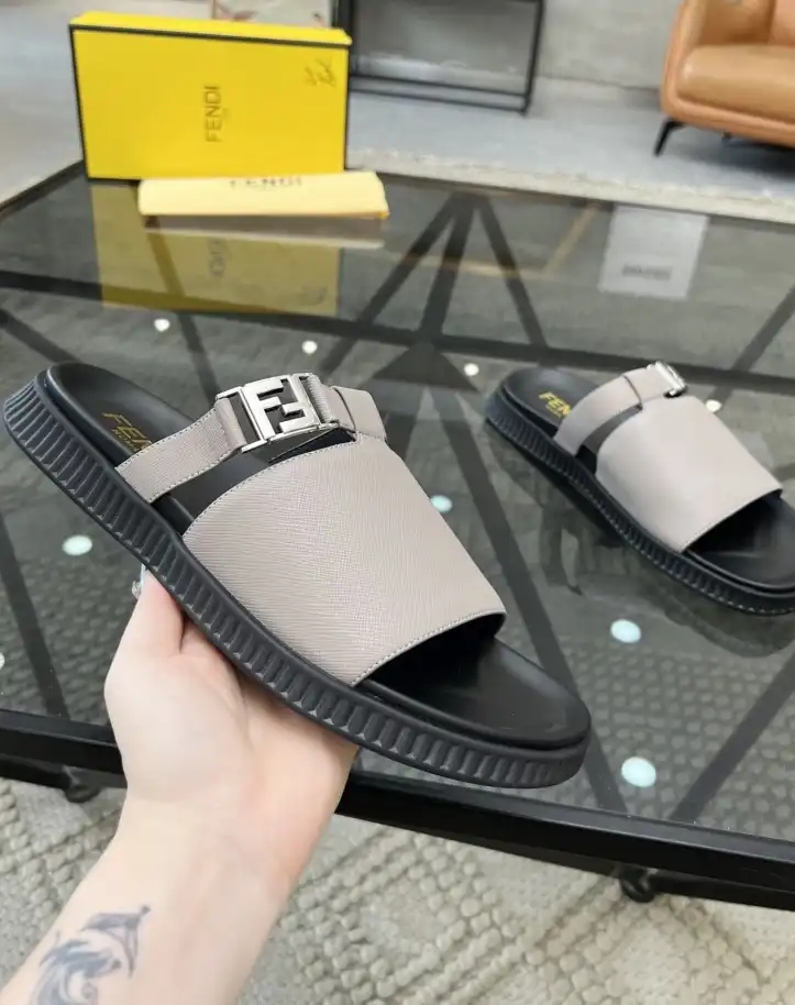 hype Fendi Slippers