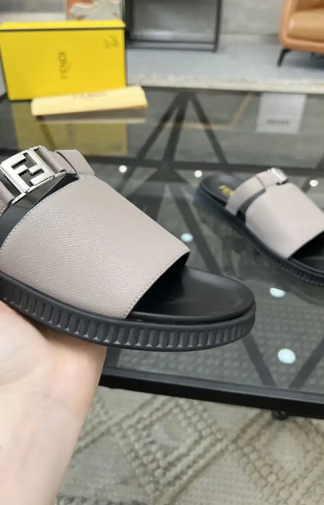 hype Fendi Slippers