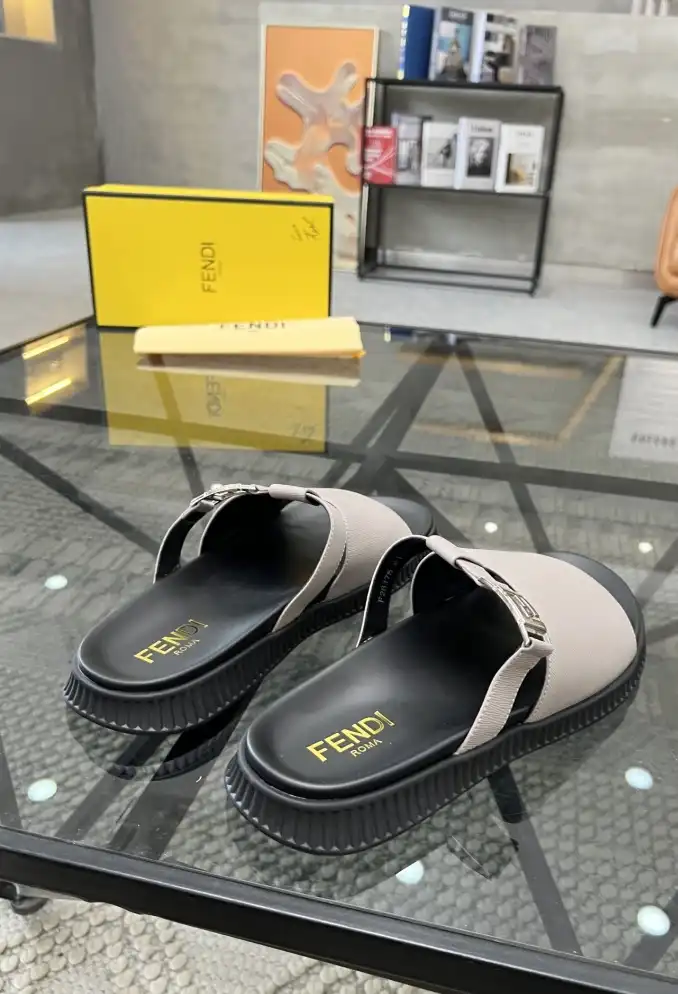 hype Fendi Slippers