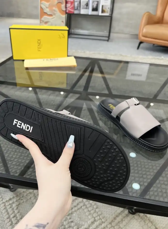 hype Fendi Slippers