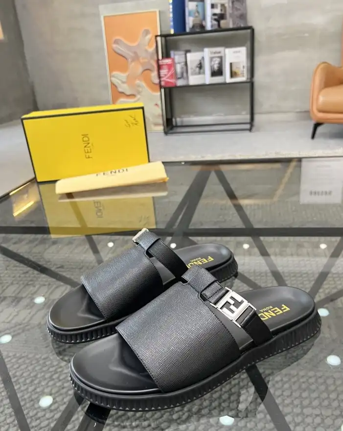 hype Fendi Slippers