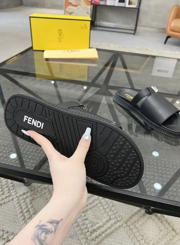 hype Fendi Slippers