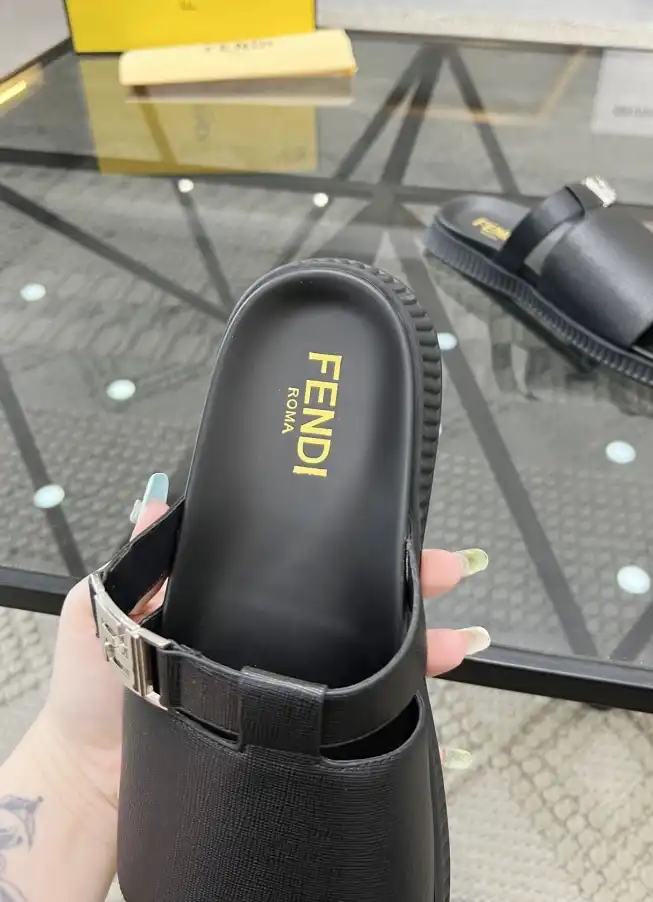 hype Fendi Slippers