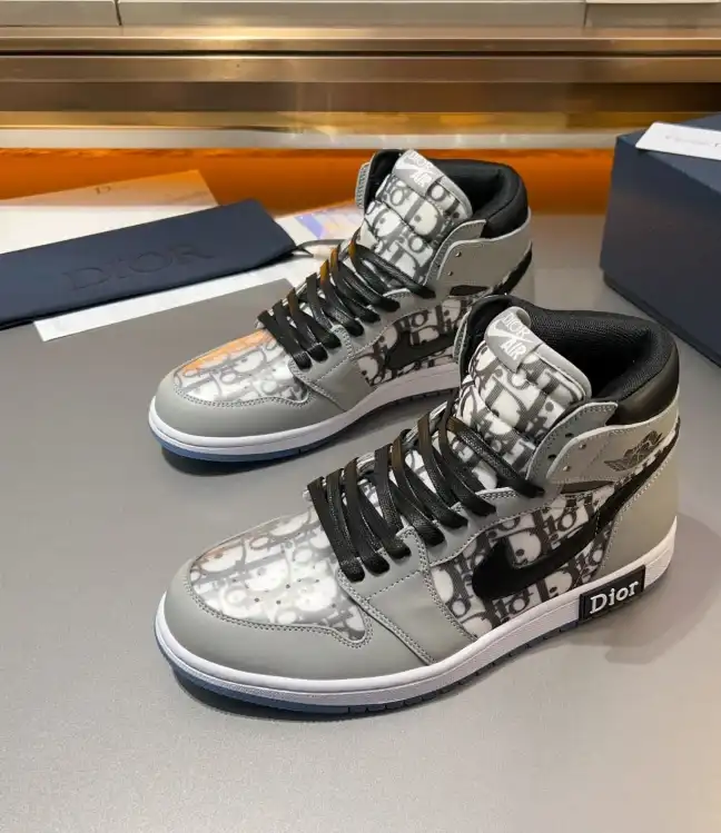 hype Christian Dior Sneakers