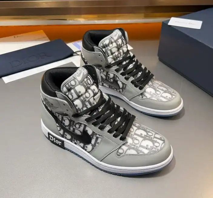 hype Christian Dior Sneakers