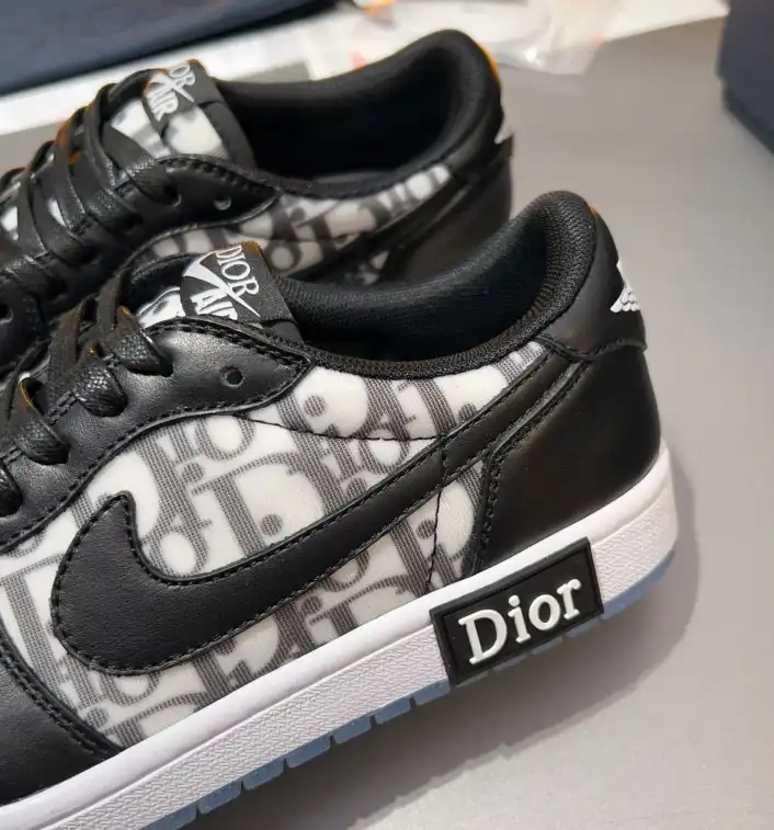 hype Christian Dior Sneakers