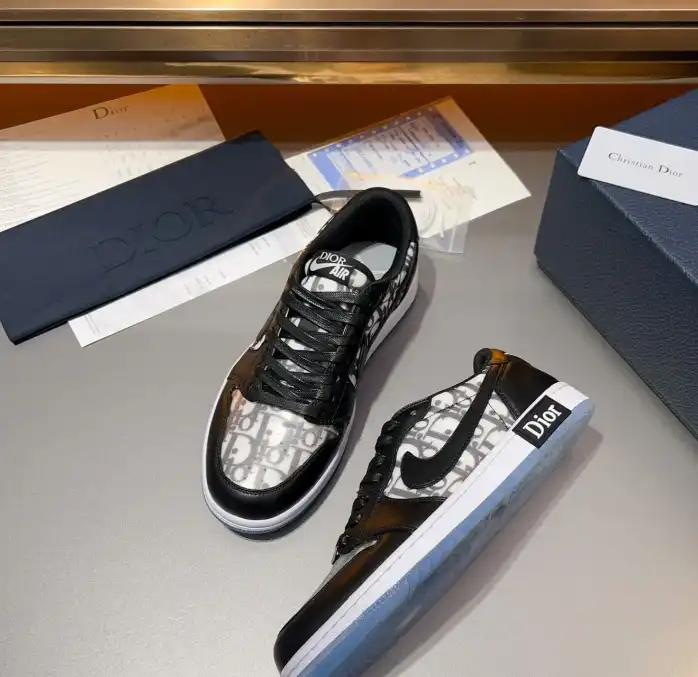 hype Christian Dior Sneakers