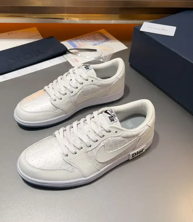 hype Christian Dior Sneakers