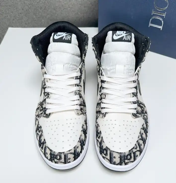 hype Christian Dior Sneakers