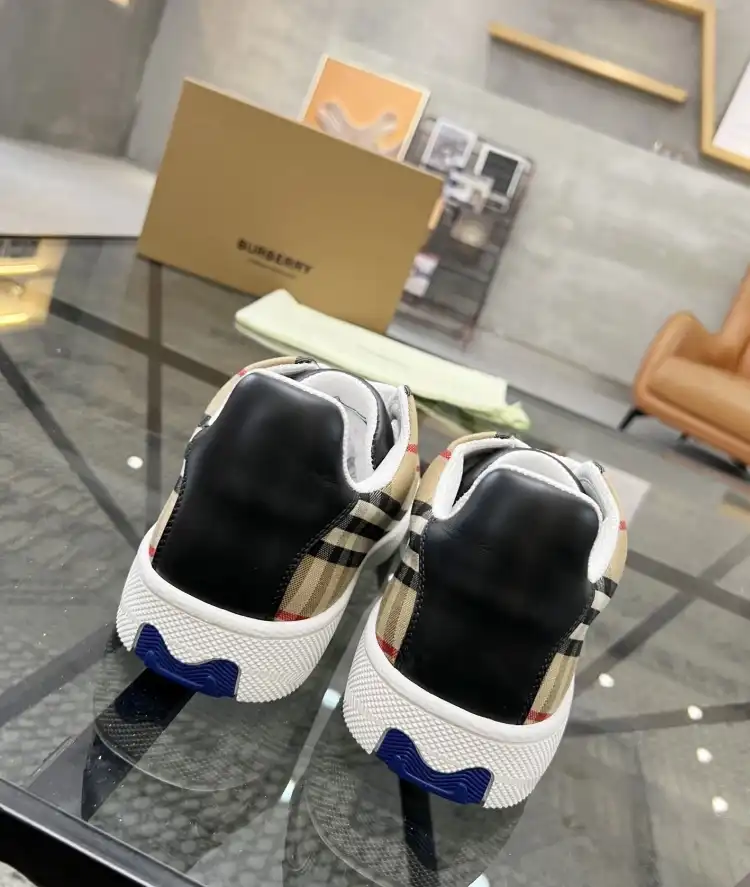 hype Burberry Sneakers