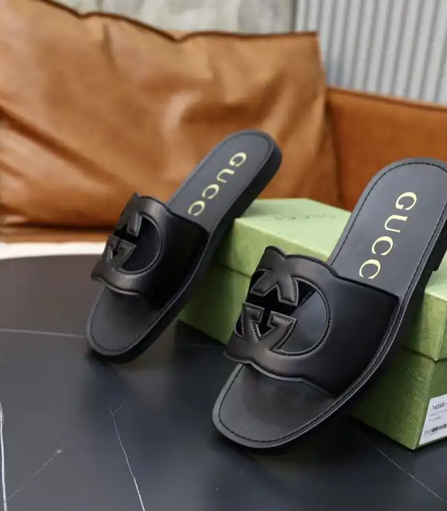 hype Gucci Slippers