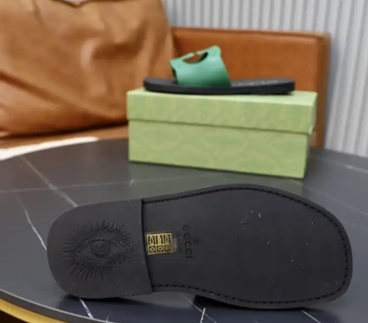 hype Gucci Slippers