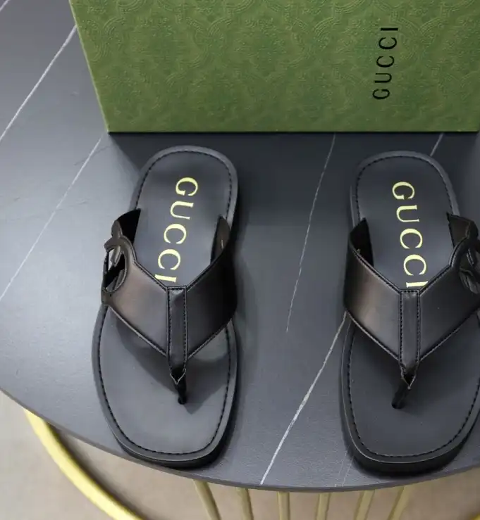 hype Gucci Slippers