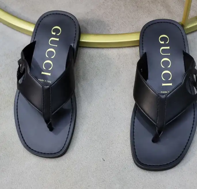 hype Gucci Slippers