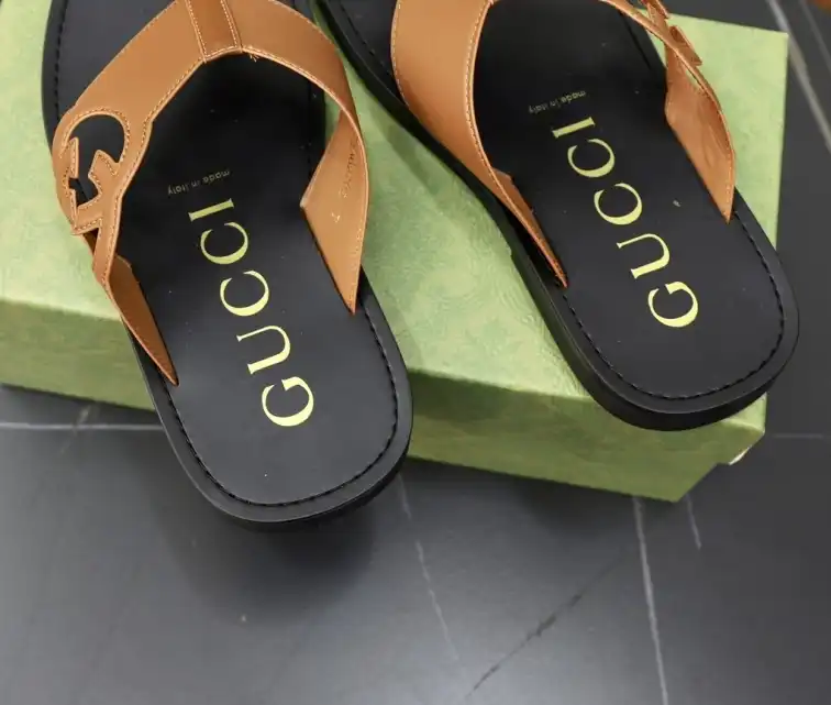 hype Gucci Slippers