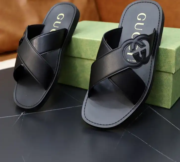 hype Gucci Slippers