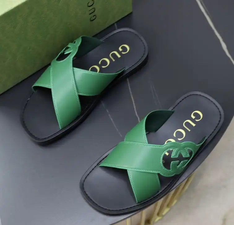 hype Gucci Slippers