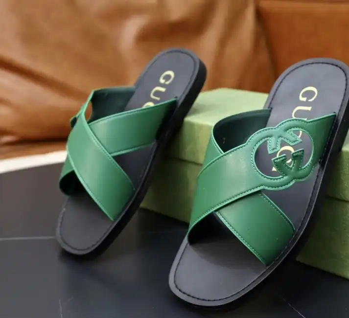 hype Gucci Slippers