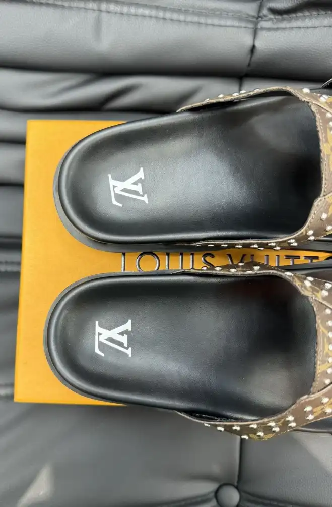 hype LV Slippers