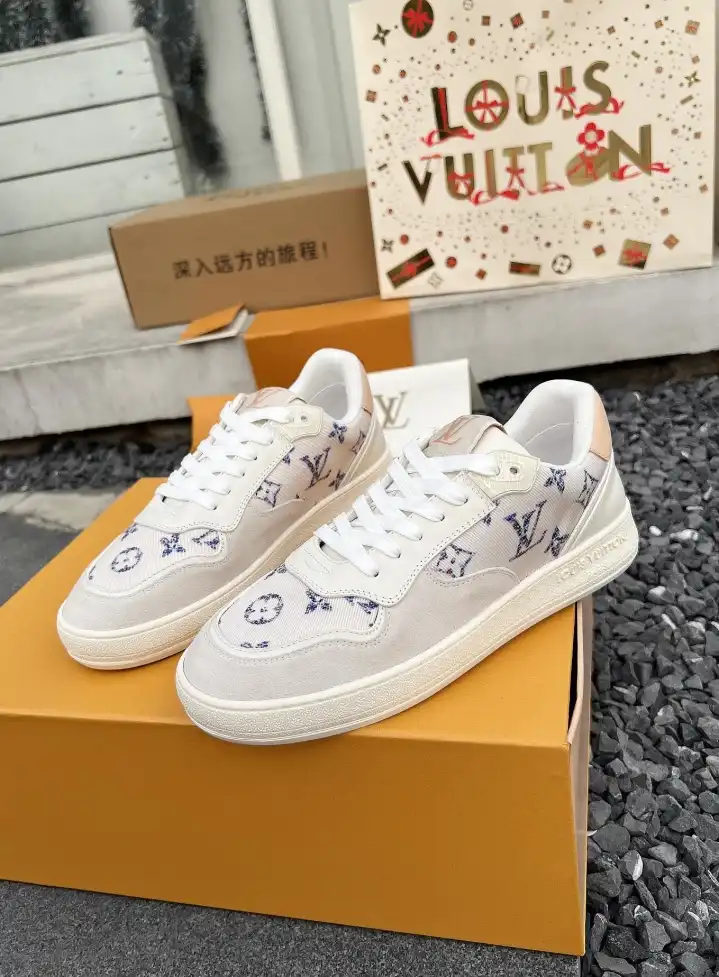 hype Louis Vuitton Sneakers