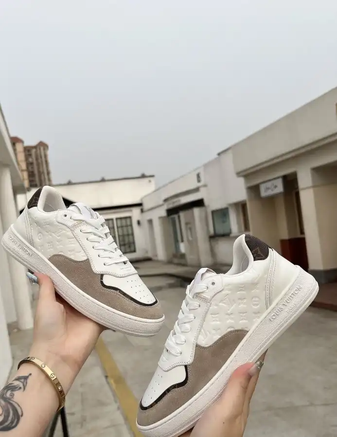 hype Louis Vuitton Sneakers